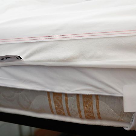 New Luxury Rooms In The Heart Of London Next To Shops, Cafes, Bars & Metro With Shared Bathrooms Exterior foto