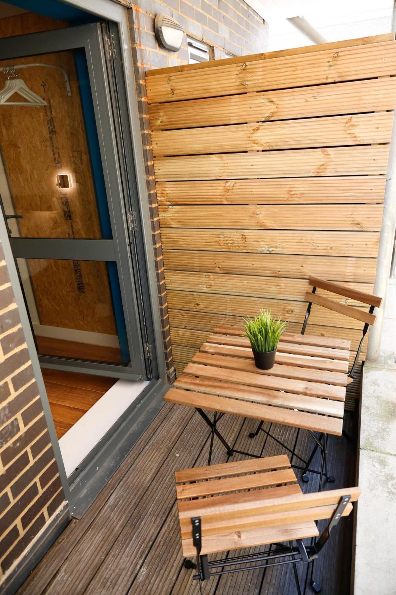 New Luxury Rooms In The Heart Of London Next To Shops, Cafes, Bars & Metro With Shared Bathrooms Exterior foto