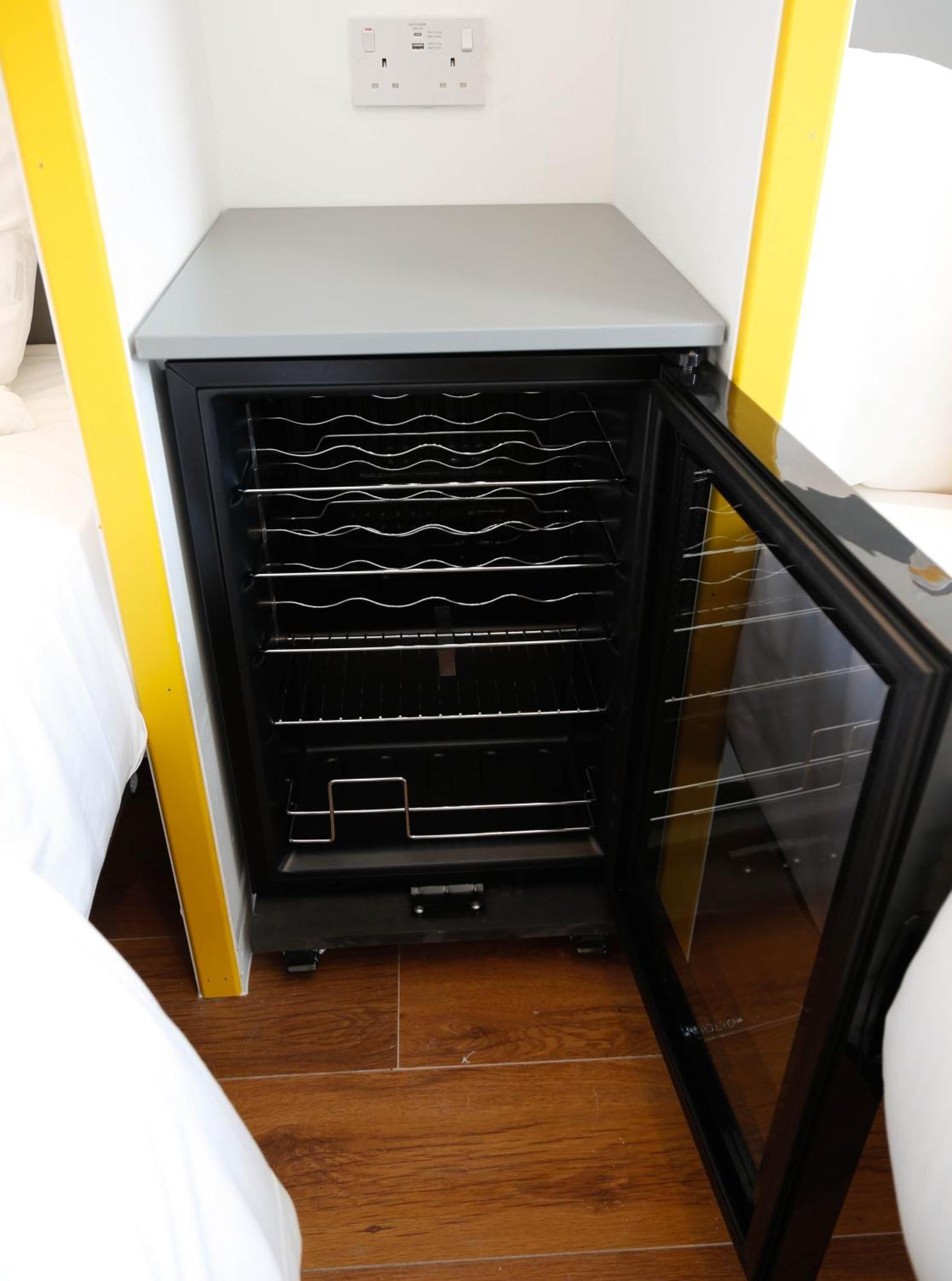 New Luxury Rooms In The Heart Of London Next To Shops, Cafes, Bars & Metro With Shared Bathrooms Exterior foto